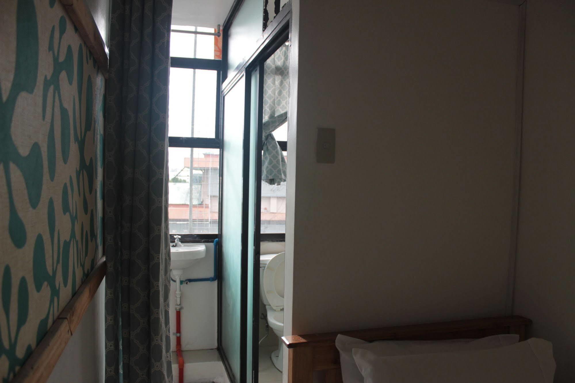 Yuj Inn - Quezon City Exterior foto